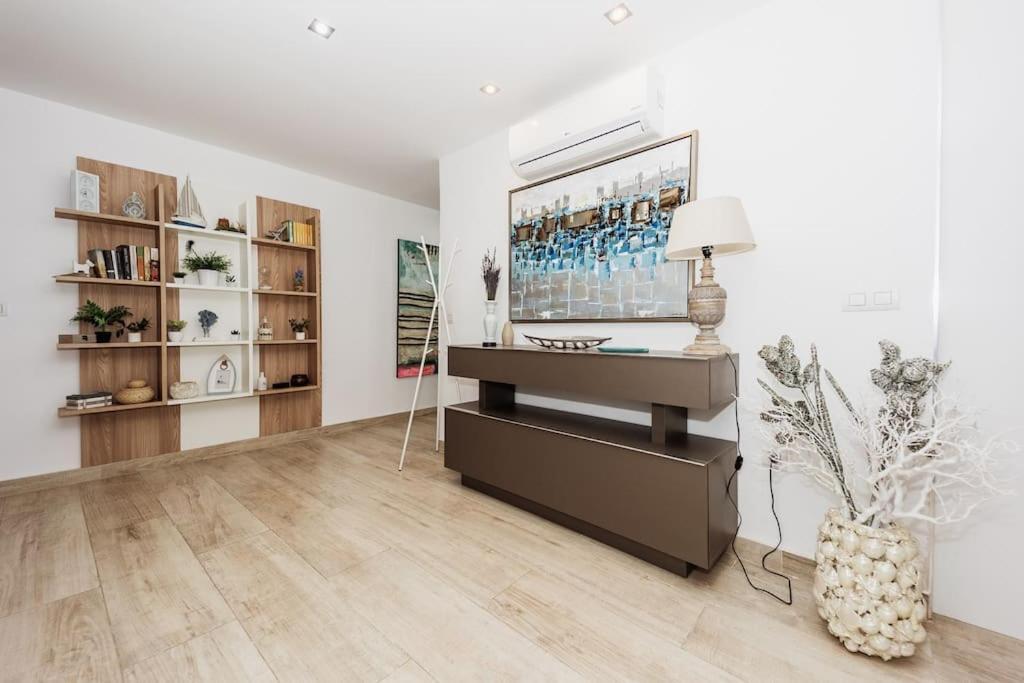 Modern First Line Apartment Almunecar Luaran gambar