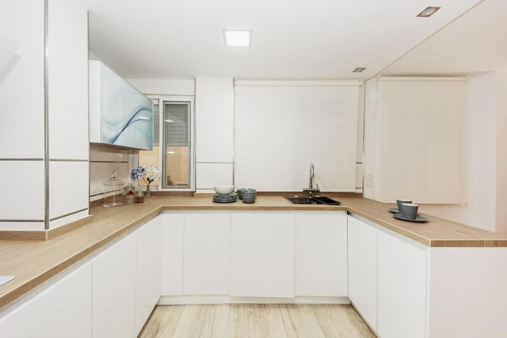 Modern First Line Apartment Almunecar Luaran gambar